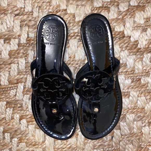 TORY BURCH Miller Medallion Patent Leather Sandal - Picture 2 of 6